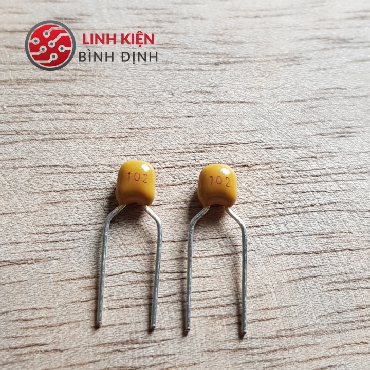Tụ gốm vàng 102 túi 30 con