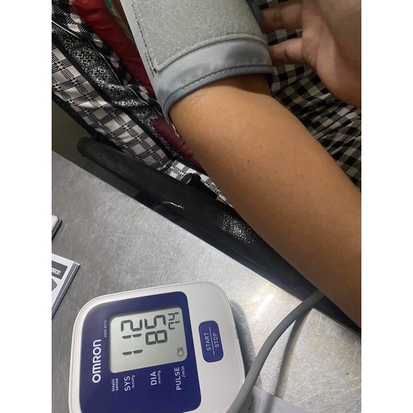 máy đo huyết áp Omron