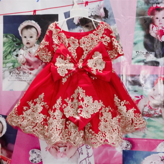 Đầm công chúa đỏ phối ren vàng