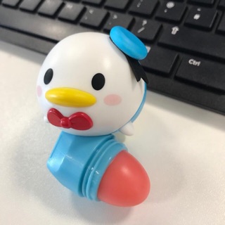 Son dưỡng môi Lipsmacker Tsum Tsum Vịt Donald