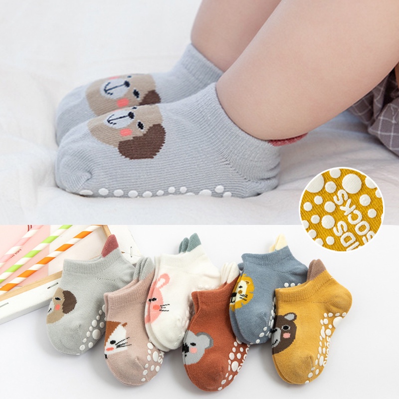 Tất cổ ngắn in họa tiết hoạt hình dễ thương kèm đế cao su chống trượt thời trang thu đông cho bé 1-3 tuổi