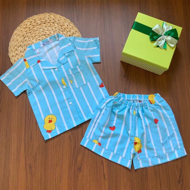 Bộ Pijama vải Kate thái tay ngắn quần đùi nhiều họa tiết cho bé trai (12-30kg)