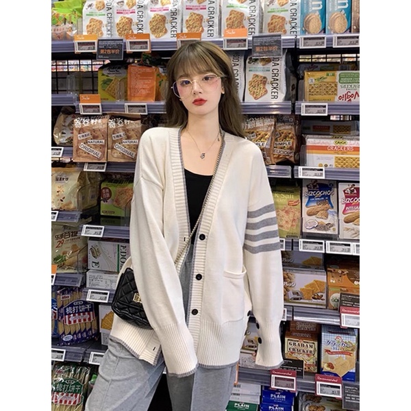 (ORDER.buiny) Áo khoác len dệt kim cardigan cài khuy phối viền sọc tay style Hàn Quốc cá tính (HÀNG_MỚI) | BigBuy360 - bigbuy360.vn