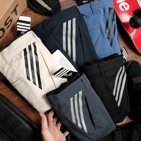 Quần adidas golf.