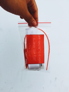 [New Version] Móc Khoá Zip tie Off White Full Tag