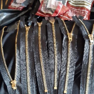 Khóa đồng YKK