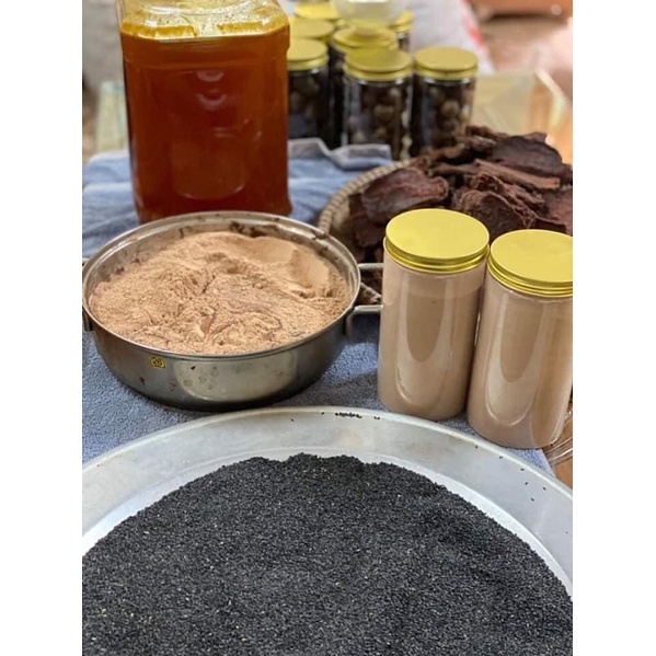 Viên hà thủ ô đỏ mật ong rừng vừng đen chuẩn tự nhiên cu già nguyên chất 100% lặn thủ công