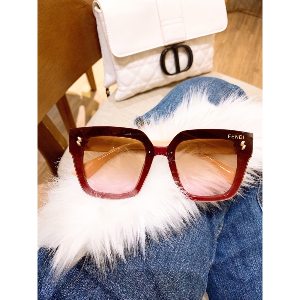 Kính mát thời trang nữ A2076 🕶 Kính chống tia UV bảo vệ mắt | BigBuy360 - bigbuy360.vn