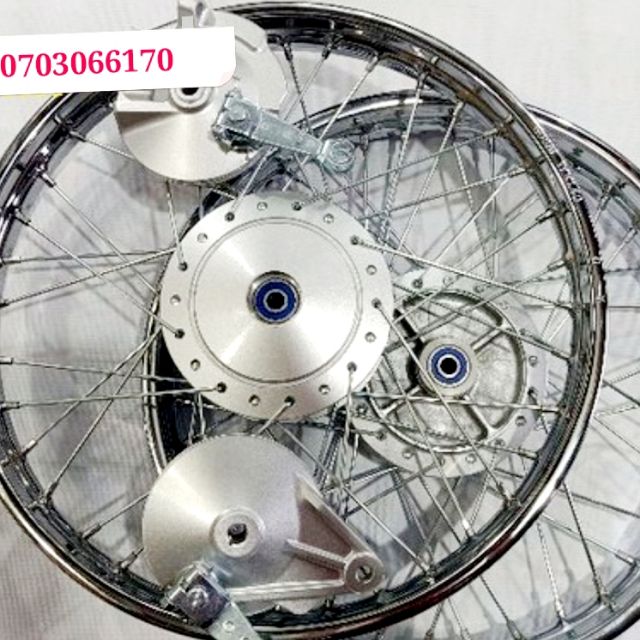 CẶP BÁNH CĂM WAVE A ZIN, ĐÙM SƠN BẠC ,NIỀN GOSI, KÈM 2 MÁ ĐÙM