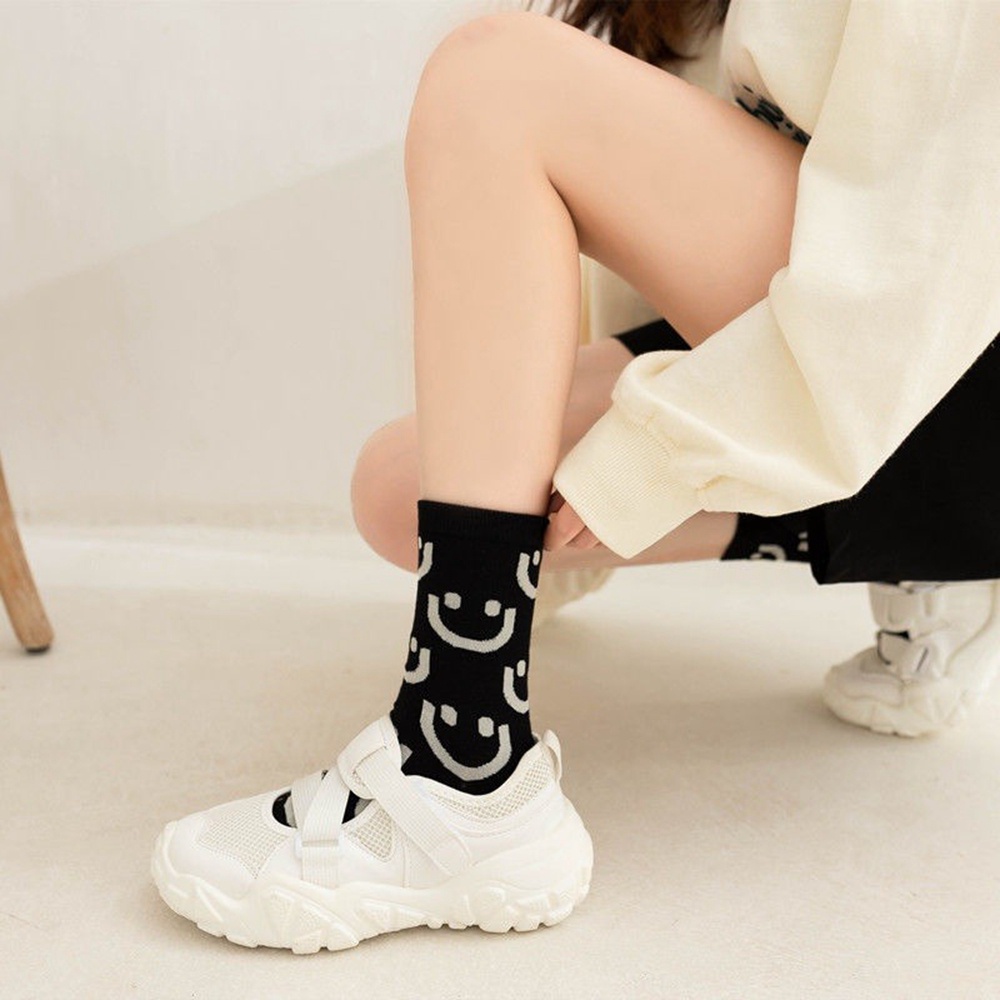 Vớ Cotton Trắng Đen Họa Tiết Mặt Cười Hoạt Hình Dễ Thương