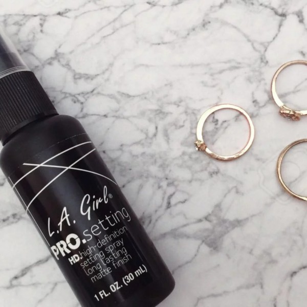 Xịt Khoáng Khóa Nền Make Up LA Girl Pro Setting Spray 30ml | BigBuy360 - bigbuy360.vn