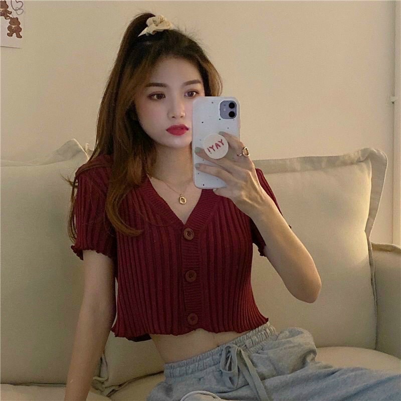 ÁO CROPTOP XINH CÀI 3 NÚT XINH ĐẸP A2333