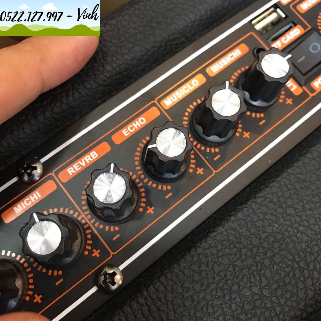 Loa mini xách tay Best Sound M5 + 2 micro không dây - Hệ thống 2 Loa bass 13.5cm và 2 loa treble 5cm - Gia Khang Shop