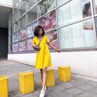Váy cổ tim