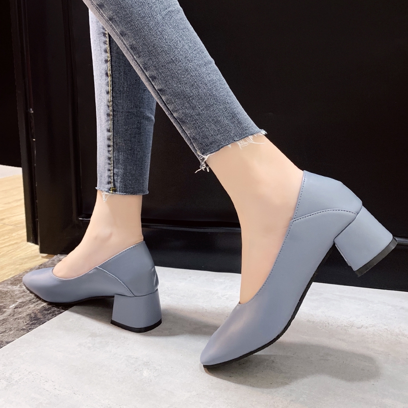 Giày cao gót đế vuông hợp thời trang cho nữ