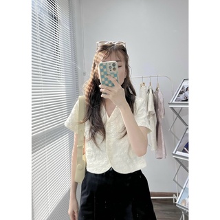 Áo kiểu sơ mi ngắn tay cổ tim vải xốp xinh xắn CHIKA VEST - Sibling House