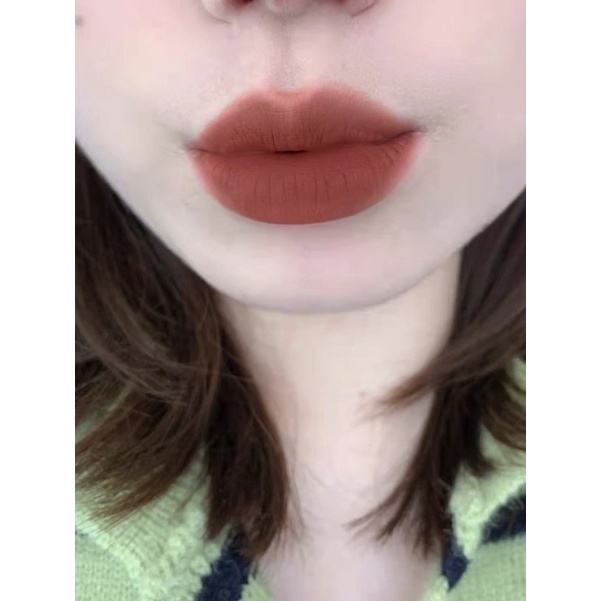 Son Thỏi Gogo Tales Foggy Feather Lipstick Vỏ Trắng Sang Trọng