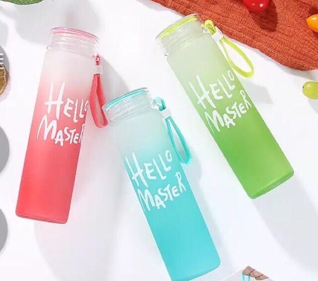 Chai thuỷ tinh 500ml dây xách Hello Master