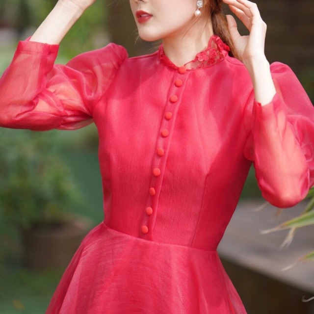 Đầm maxi mặc cưới nhẹ nhàng tay dài phối nút bọc cổ ren đứng TRIPBLE T DRESS - MS44Y - Size M/L