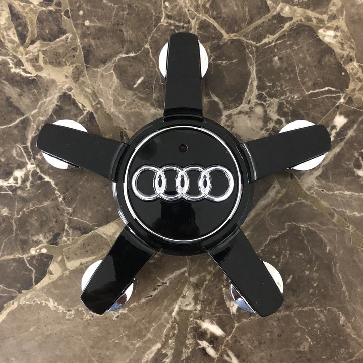Logo chụp mâm, ốp lazang bánh xe ô tô Audi Q7, chất liệu nhựa ABS cao cấp