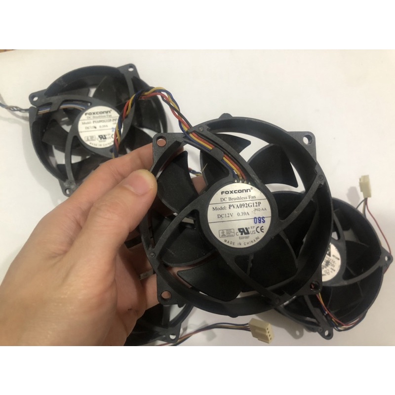 Fan 8cm dạng tròn Foxconn Delta 0.39 0.60A có jack cắm