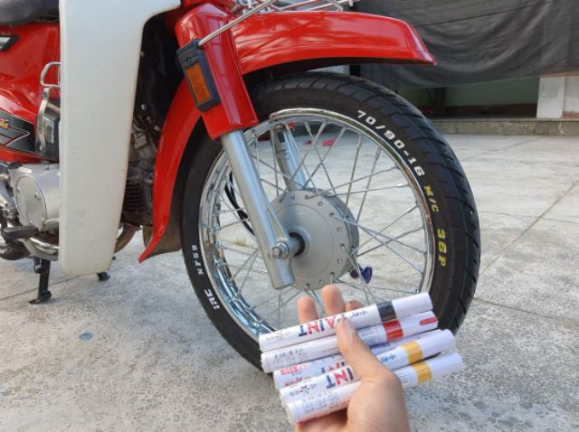 Bút chấm sơn ốc, bút sơn vỏ xe nhiều màu