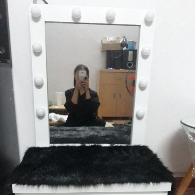 Bàn trang điểm kèm bóng Full bộ (sẵn)
