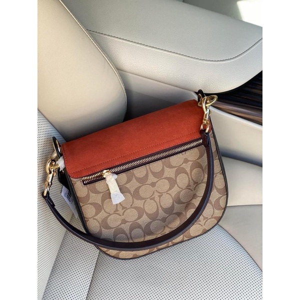 Túi đeo chéo Coach
