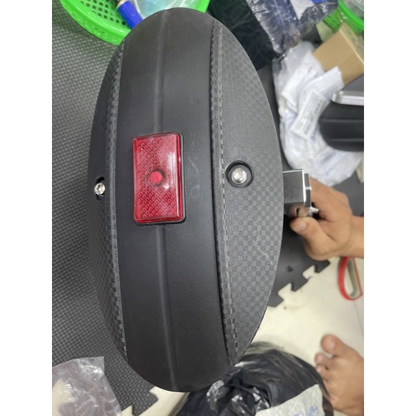 Chắn bùn la mã pass nhôm tăng chỉnh thoải mái đúng cho bánh 12in cho msx , tnt 125 , demons 110 pass ốc đầy đủ