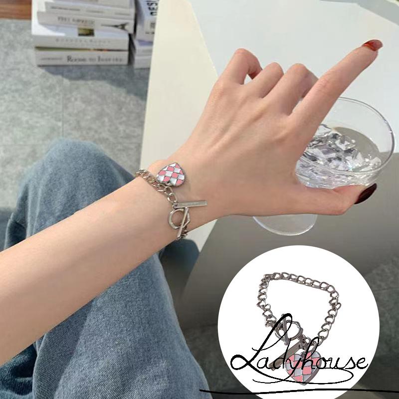 Vòng đeo tay chuỗi xích thiết kế mặt trái tim họa tiết kẻ sọc ca rô dành cho nữ mẹ bạn gái con gái