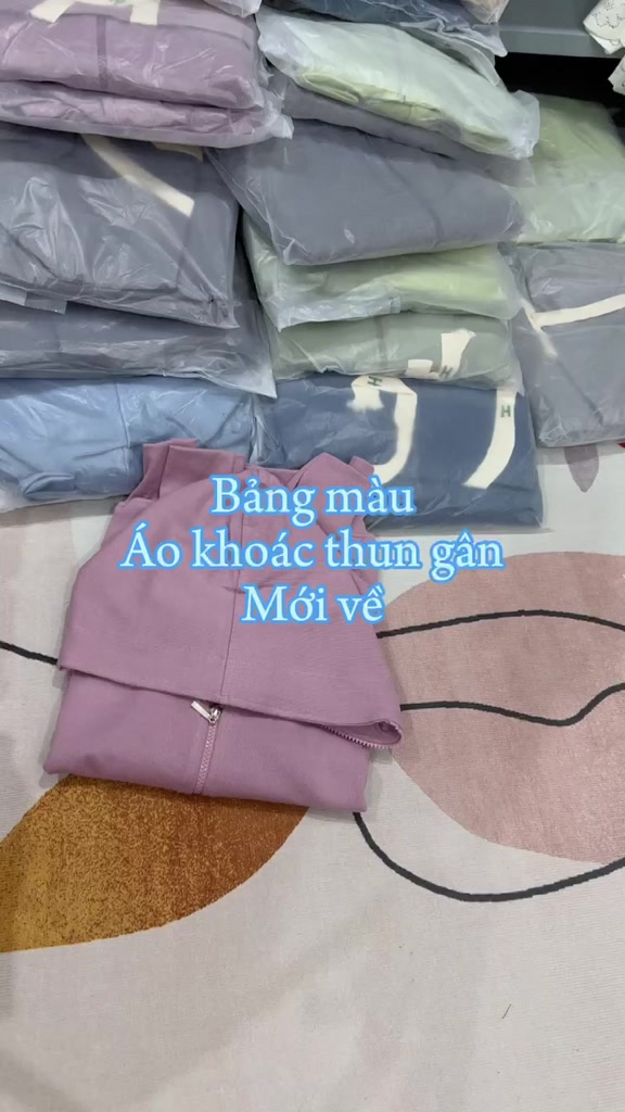 ÁO KHOÁC THUN GÂN FORM VỪA TÚI KHOÁ, ÁO KHOÁC GÂN TRƠN ĐI NẮNG NÓN TO | BigBuy360 - bigbuy360.vn