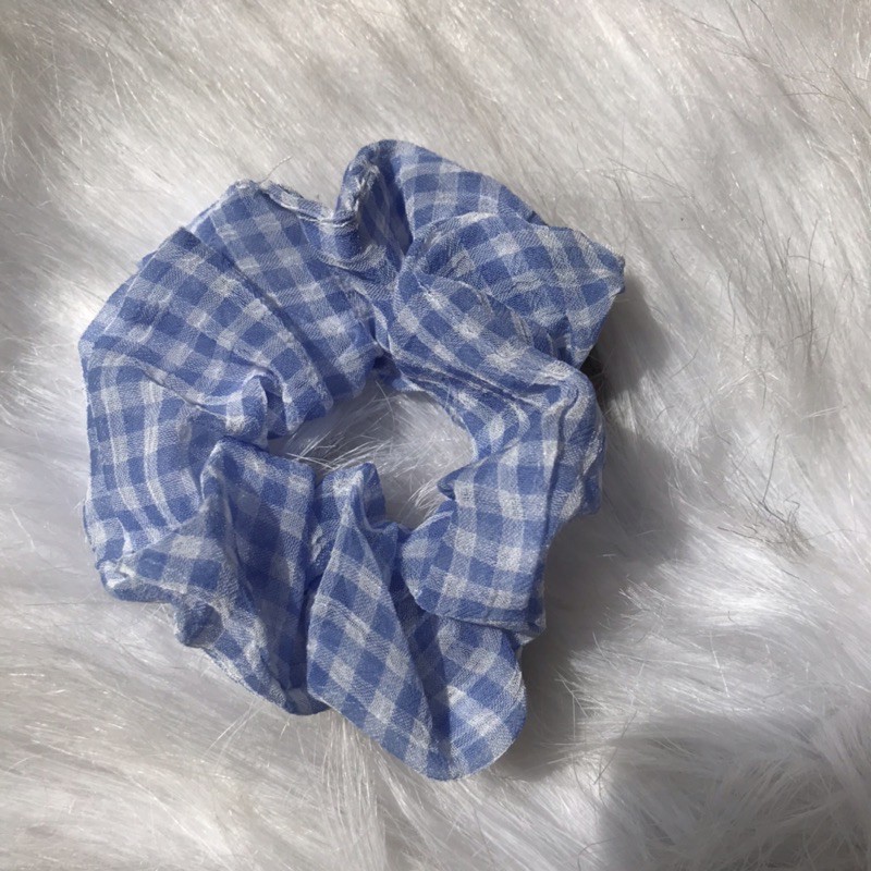 Cột tóc họa tiết Caro