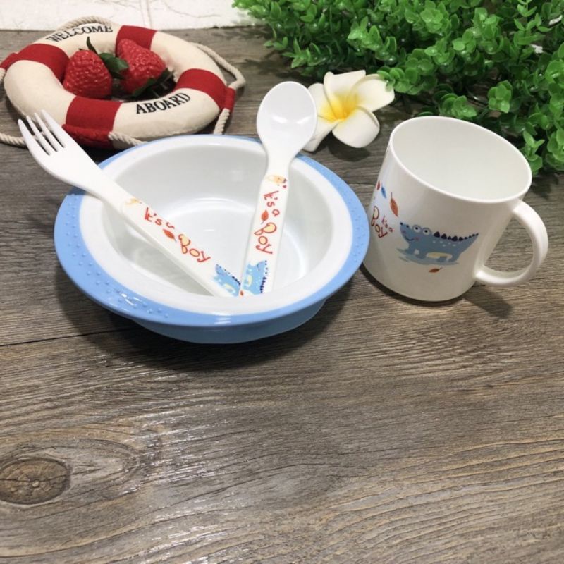 Set đồ dùng ăn dặm cho bé (bát, cốc, thìa, dĩa)
