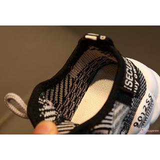 Giày Sneaker Đế Mềm Chống Trượt Cho Bé
