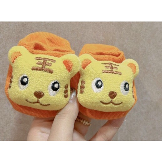 Tất thú bảng màu 3, có đế chống trượt mẫu Đôi cánh thiên thần, trứng rán, mắt to, cá heo