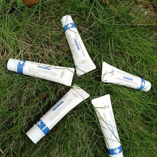 Combo 5 tuyp Sữa rửa mặt tạo bọt cho da nhạy cảm và da mụn Queenie 20ml