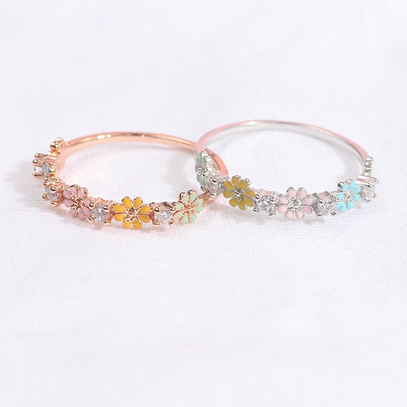 Nhẫn thép titan năm màu đính đá zircon hình hoa cúc nhỏ thời trang phong cách Hàn Quốc dành cho nữ