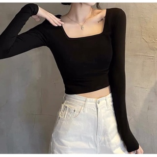 Áo croptop cổ vuông dài tay có 2 màu đen , trắng