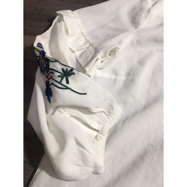 Áo tiểu thư thêu hoa thời trang Quảng châu sale siêu rẻ