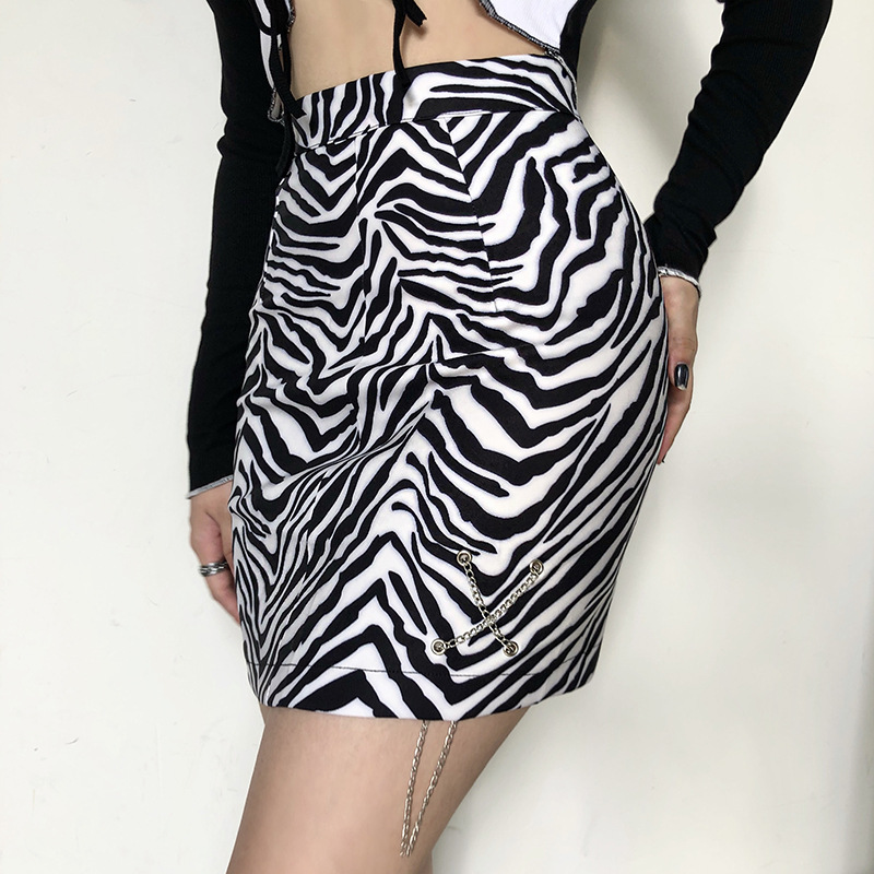 Chân váy chữ A lưng cao in họa tiết ngựa vằn W69F | BigBuy360 - bigbuy360.vn