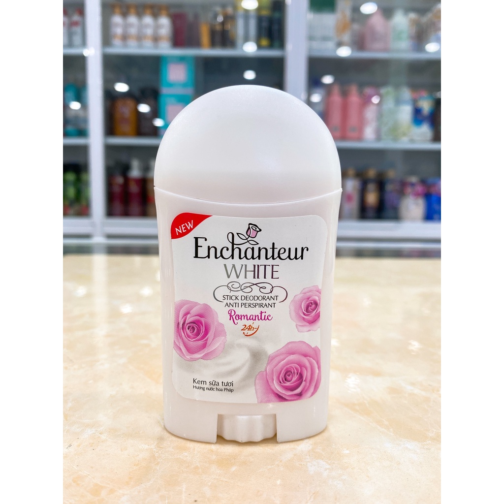 Sáp Khử Mùi Hương Nước Hoa Enchanteur 40g