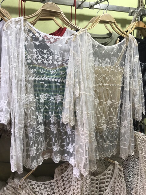 Set biển sexy mới - set 3 món - bra tam giác rua ngọc + quần hoa cạp nhỏ + choàng ren hoa nhỏ (có tách rời)