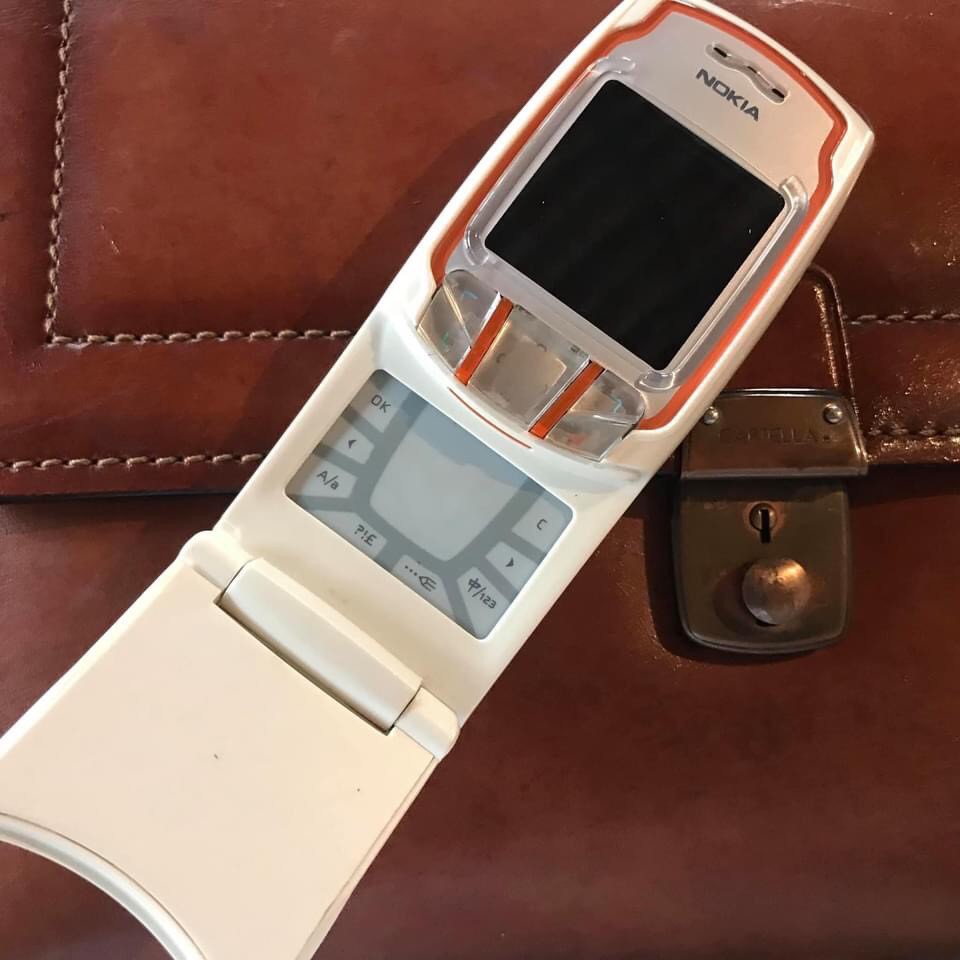 Điện thoại Nokia 230 chính hãng nghe gọi 2 sim giá rẻ, Có Pin + Sạc , Bảo Hành 12 Tháng