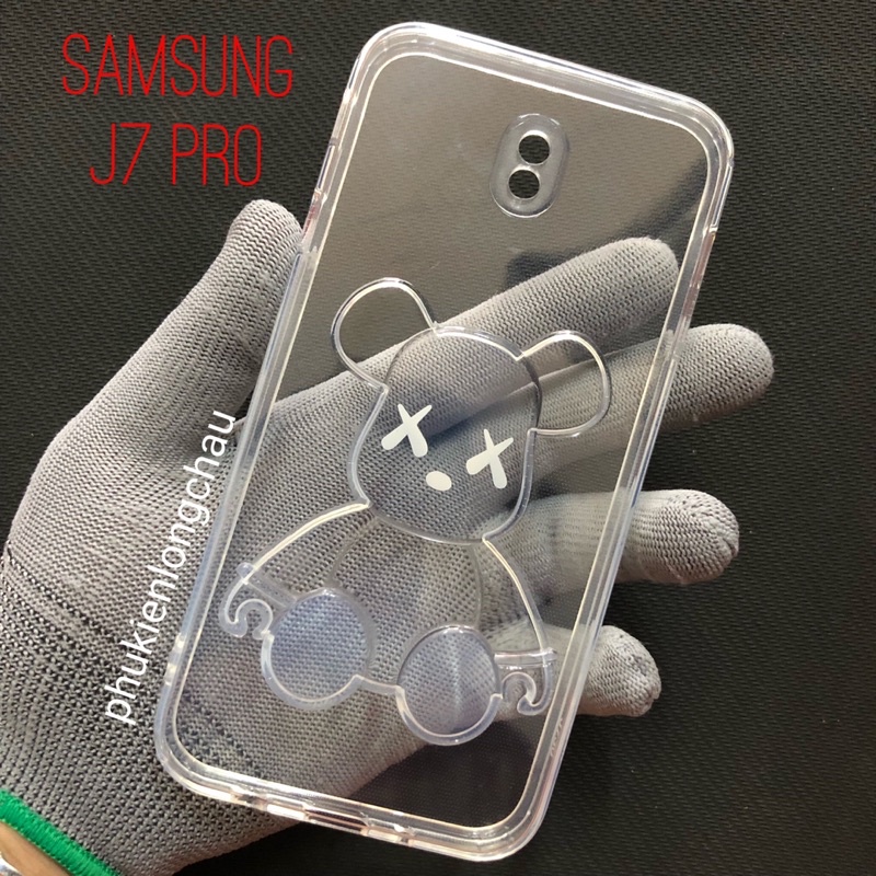 Ốp Lưng Samsung J7 Pro Gấu Bearbrick Nổi 3D Dẻo Trong Cạnh Vuông