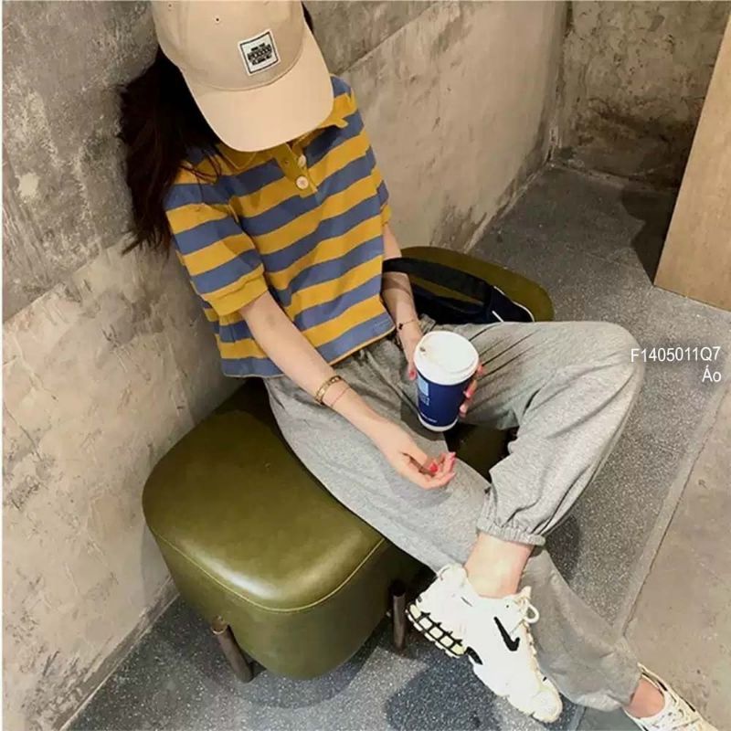 Áo len sọc ngang hở lưng gài nút hàng Quảng Châu 1405