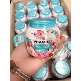 01 Hủ Dưỡng Thể Hương Nước Hoa AR Vitamin E PERFUME Body Lotion Thái Lan 200gram