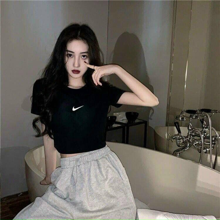 [Xả Kho]Áo Croptop In , Thêu Logo Tay Ngắn Ulzzang Dáng Ôm (Hàng Sẵn)