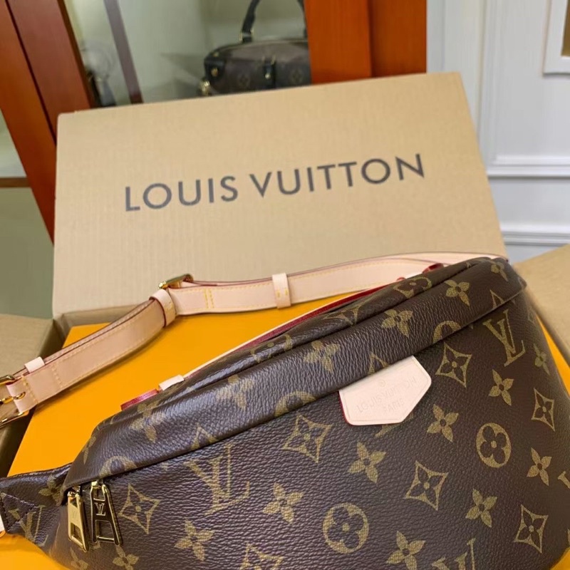 Túi đeo bụng LV