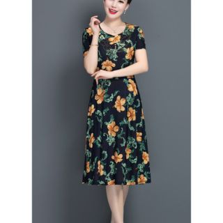 Đầm hoa lụa đẹp cho mẹ