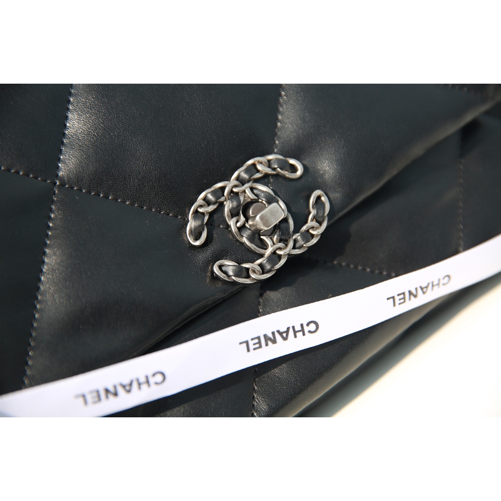 Túi Xách Nữ Thời Trang Túi Đeo Chéo C19 Ô Trám Đen 2022 Xích Bạc Có Hộp Nam Châm